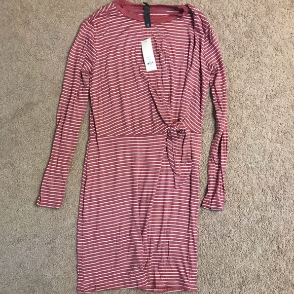 New with tag Francesca’s ALYA front tie dress XS - Picture 3 of 9